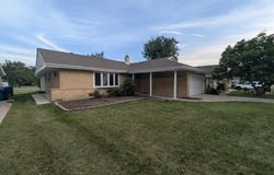 265 Terry Lane, Villa Park, IL 60181