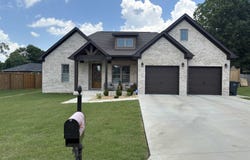 109 Lancaster Rd, Florence, AL 35633