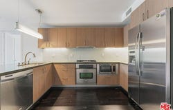 12837 Moorpark St, Studio City, CA 91604