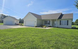 17619 E Angling Road, Mt Vernon, IL 62864
