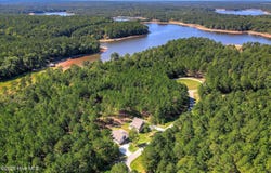 1192 Sunset Cove, Tignall, GA 30668