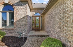 21225 Parkstone Drive, Macomb, MI 48044