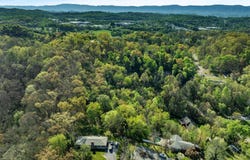 Hidden Valley Road, Bristol, TN 37620