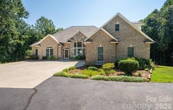 145 Chippawa Drive, Dallas, NC 28034