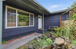 1805 HEMLOCK St, Eugene, OR 97404