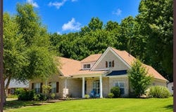 119 LINDSEY DR., HERNANDO, MS 38632