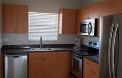 4751 NW 9th Dr, Plantation, FL 33317