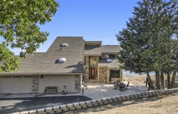 24930 Paramount Drive, Tehachapi, CA 93561