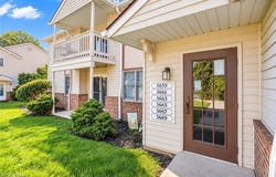 5663 Gateway Lane, Brook Park, OH 44142
