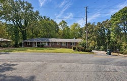 338 Ellen Street, Hartwell, GA 30643