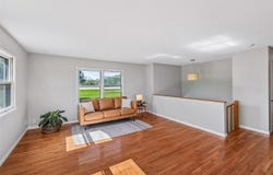 1733 Lake Front Dr NE, Solon, IA 52333
