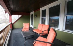 139 Fordham DR (upper), Buffalo, NY 14216
