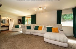 993 Old Point Road, St Albans, WV 25177