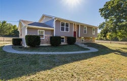 10040 Sago Road, Potosi, MO 63664