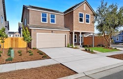 1059 Springtime Avenue, Clovis, CA 93619
