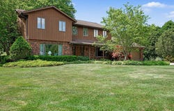 2616 Oakbrook Drive, St. Joseph, MI 49085