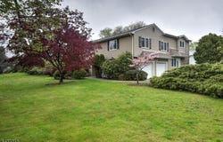 52 Ashburn Rd, Wayne Twp., NJ 07470-2643