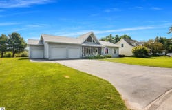 711 S Bayshore Drive, Elk Rapids, MI 49629
