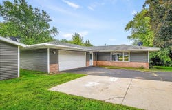 1905 S Walnut Road, FREEPORT, IL 61032