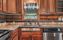 348 Tony Drive, Conneaut, OH 44030