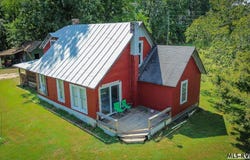 652 Bailey Dr, Chase City, VA 23924