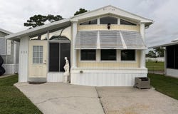 232 BAINBRIDGE DR, Nokomis, FL 34275