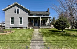 112 Mechanic St, Antwerp, NY 13608-3213
