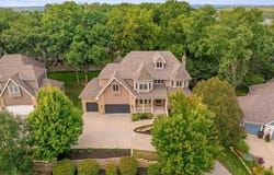 5204 Fox Chase Drive, Lawrence, KS 66049