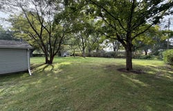 10083 Elizabeth Road, Bloomington, IL 61705