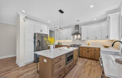 94 Parsippany Rd, Hanover Twp., NJ 07981-1141