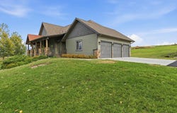 2074 Desperado Trail, Corvallis, MT 59828
