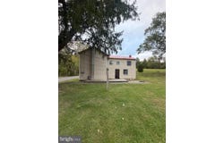 5202 SLANESVILLE Pike, POINTS, WV 25437