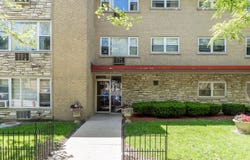 415 S Maple Avenue, Oak Park, IL 60302
