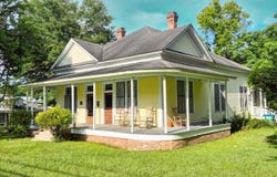 304 S Main Street, Newton, MS 39345