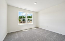 77 rainbow Lane, Hartwell, GA 30643