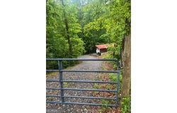 581 Cherokee Road, Toccoa, GA 30577