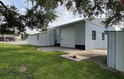 1901 N Raymond Road, Dewar, IA 50623