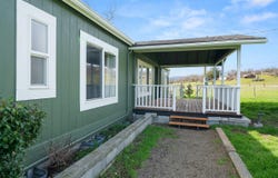 533 Chateau Drive, Eagle Point, OR 97524