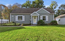 325 Brandon Rd, Rochester, NY 14622