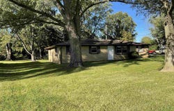 2004 Broadmoor Avenue, Fort Wayne, IN 46818