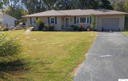 107 S Cherokee Avenue, Clinton, MO 64735