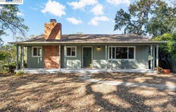 84 Grandview Pl, Walnut Creek, CA 94595