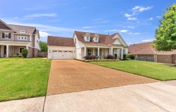 5621 HEATHER OAK Dr, Arlington, TN 38002