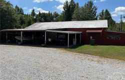 476 Clover Ave, Comer, GA 30629