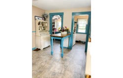 63 Gardner Rd, Hubbardston, MA 01452