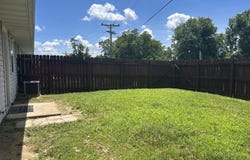 500 Oak Leaf Lane, Mokane, MO 65059