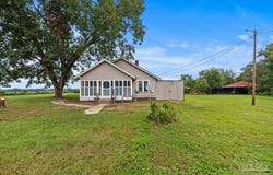 6700 Camp Henderson Rd, Jay, FL 32565