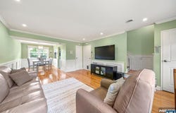 122 Parkview Drive, Teaneck, NJ 07666