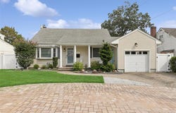 67 Deer Lake Drive, North Babylon, NY 11703