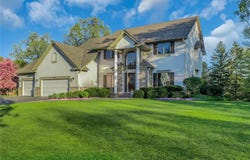 830 Hidden Meadow Trail, Eagan, MN 55123